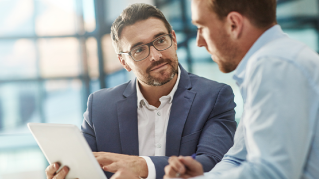 FCM businessmen discussion