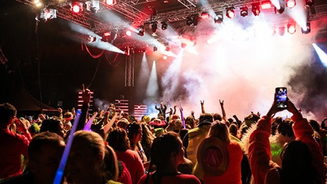 FCM M&E Managing incentive travel in New Zealand - Maori culture to Hobbiton experience