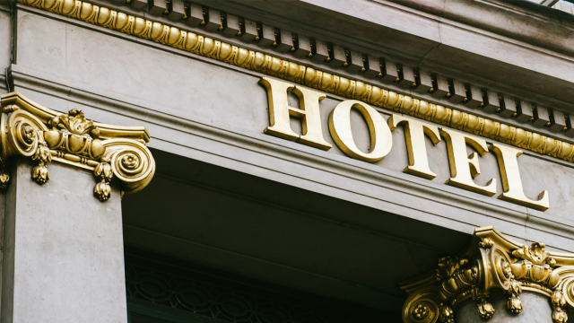 R880m five-star hotel opens in Houghton_Summary