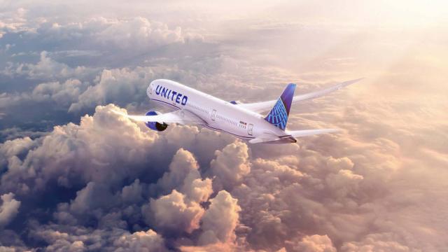 united airlines plane
