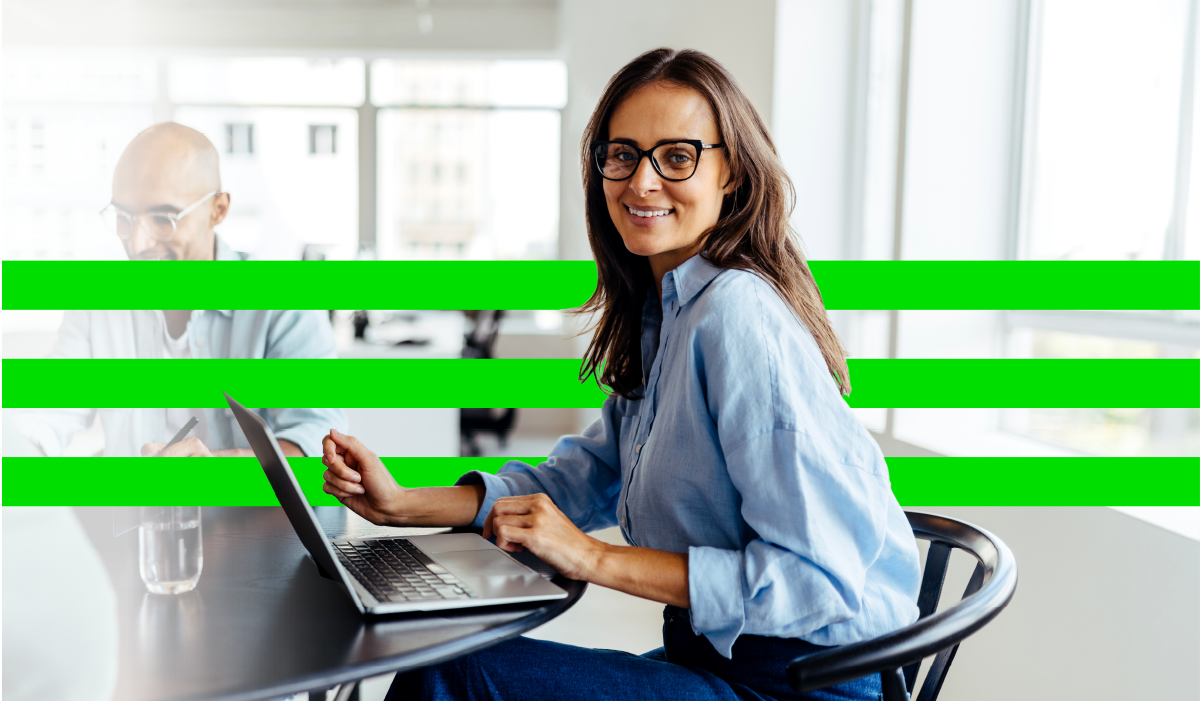 Challenger guide lady at desk