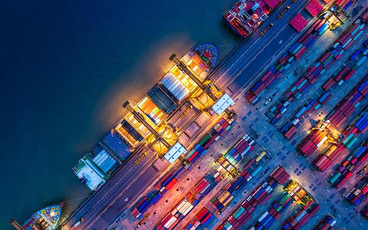 From oil and gas, to leisure and cruises, we’ll transport your shipping crews wherever, whenever, with 24/7 emergency support on your side.