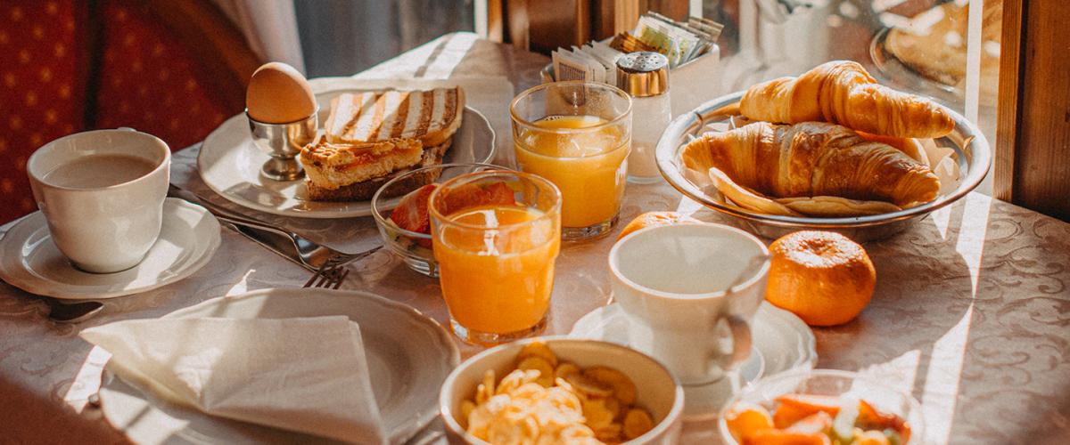 fcm-fwbg-hilton-breakfast