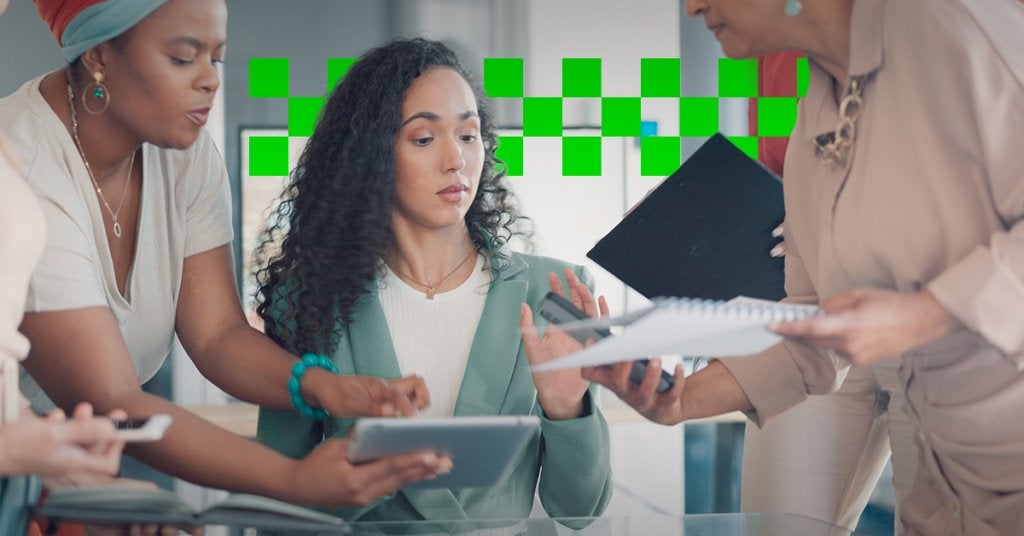 Equipo enfrentando desorganización en la  gestión de viajes corporativos