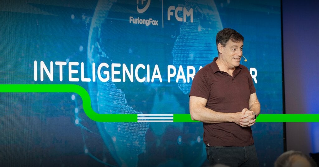 La conversación dejó claro que la brecha ya no es tecnológica, sino estratégica