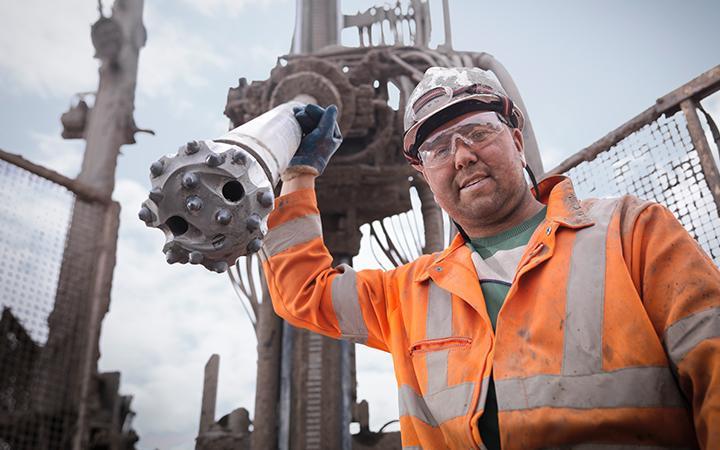 So many travellers, not enough support