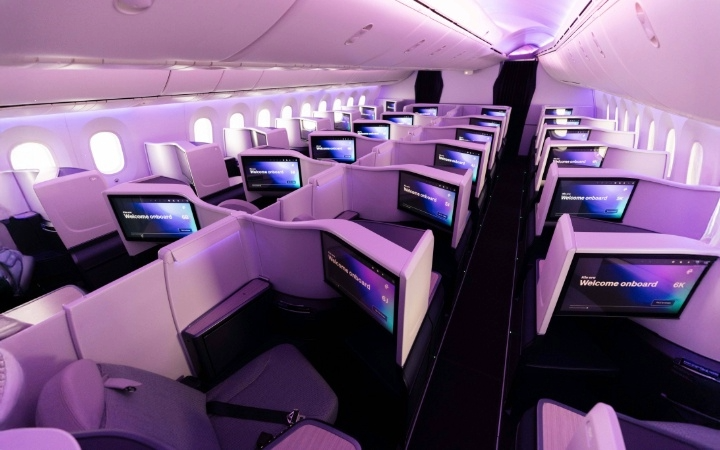 fcm-au-hw-air-new-zealand-retrofitted-dreamliner
