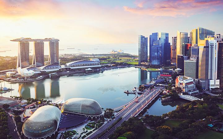 fcm-hw-asia-article-singapore-skyline