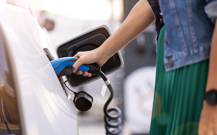 Incorporating electric and hybrid cars into your business travel programme with FCM Travel