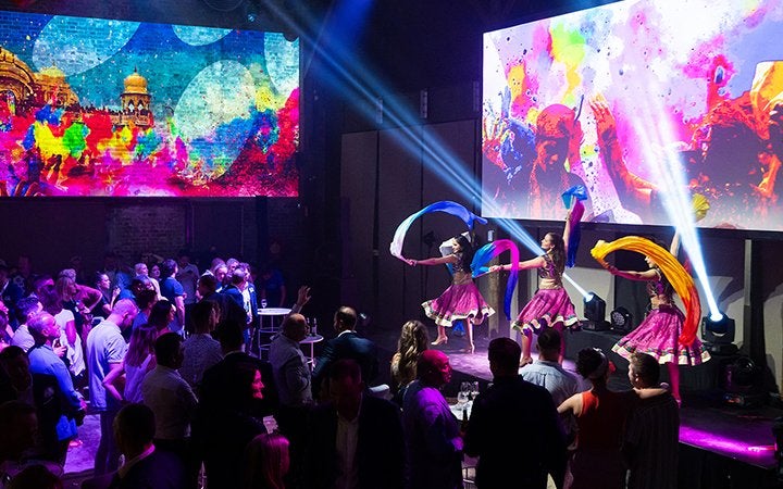 fcm-m&e-hw-au-global_world_cs-dance.jpg