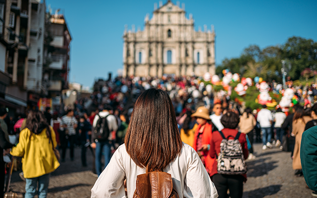 Learn how FCM Meetings & Events flew 4,500 attendees into Macau with seamless group and charter flights, policy-compliant planning, and US$204K in savings.