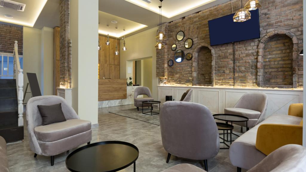 Micro-community hotel