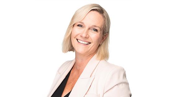 Jen St Clair Headshot