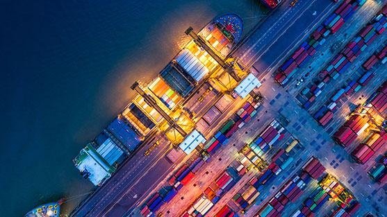 Our maritime experts here at FCM Travel have decades of experience in your industry.