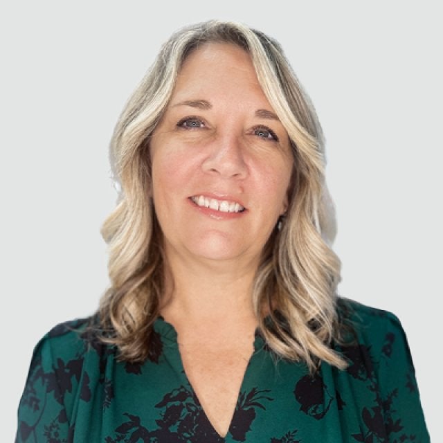 Debbie-Koruna-headshot